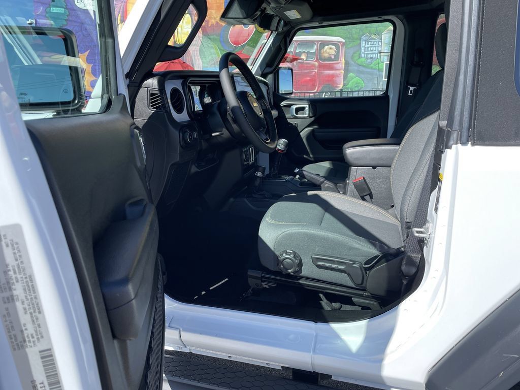 Used 2024 Jeep Wrangler Sport AWD/4WD image 14