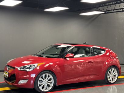 Used 2013 Hyundai Veloster w/ Style Pkg