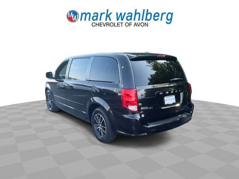 Used 2016 Dodge Grand Caravan SE FWD image 6