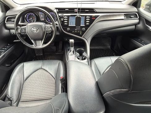 Used 2019 Toyota Camry SE FWD image 26