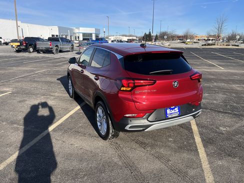 Used 2020 Buick Encore GX Preferred w/ Cold Weather Comfort Package image 4