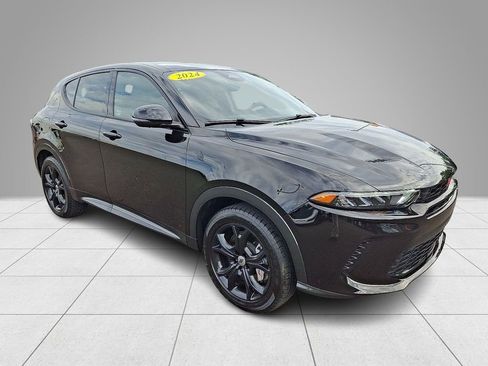 Used 2024 Dodge Hornet R/T Plus AWD/4WD image 4