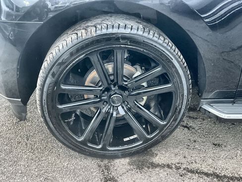 Used 2020 Ford Expedition XLT w/ Equipment Group 202A image 12