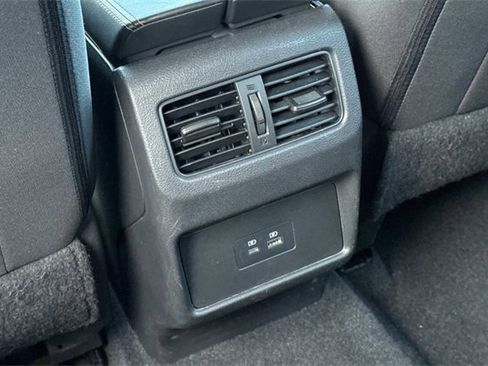 Used 2023 Nissan Rogue SV image 14