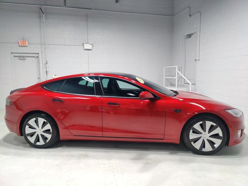 Used 2020 Tesla Model S Long Range Plus AWD/4WD image 5
