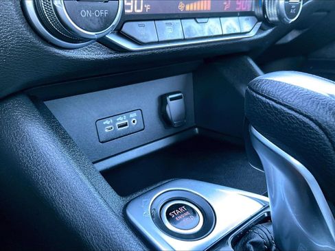 Used 2020 Nissan Sentra SV w/ Trunk Package image 23