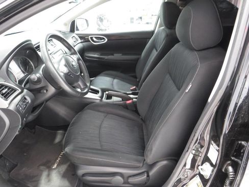 Used 2019 Nissan Sentra SV FWD image 14