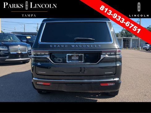 Used 2022 Jeep Grand Wagoneer Series I w/ Flexible Seating Group AWD/4WD image 5