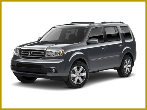 Used 2013 Honda Pilot Touring image 1