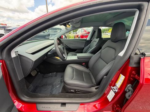Used 2025 Tesla Model 3 Long Range RWD image 9