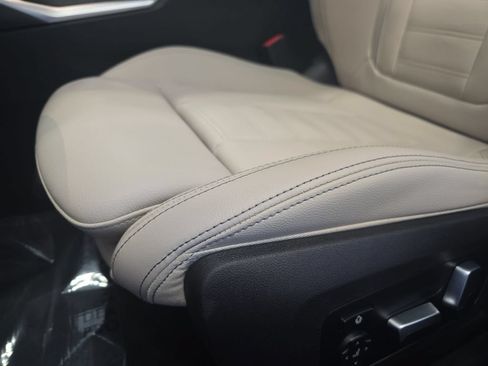 Used 2020 BMW 330i Sedan w/ Convenience Package RWD image 32