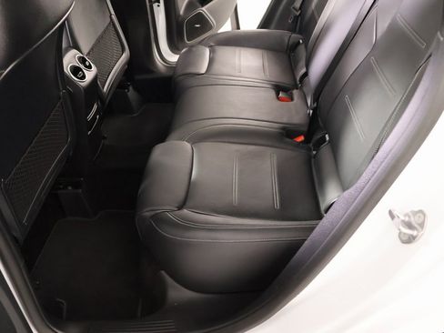 Used 2021 Mercedes-Benz GLA 35 AMG 4MATIC image 13