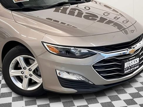 Used 2022 Chevrolet Malibu LT FWD image 27