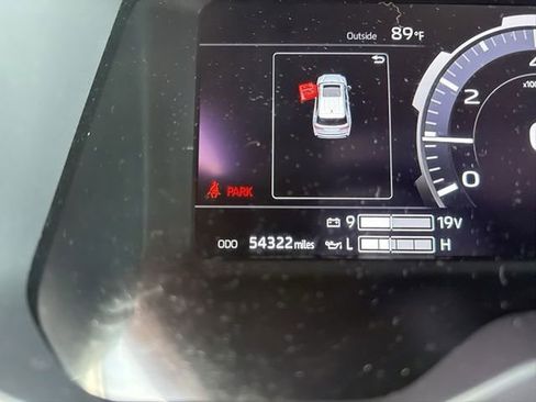 Used 2023 Toyota Sequoia Platinum AWD/4WD image 6