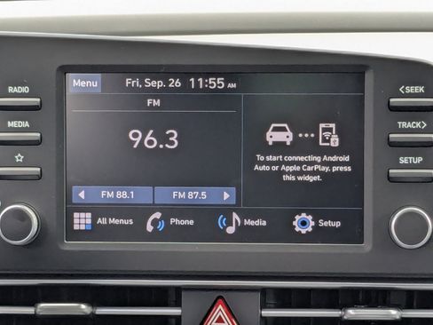 New 2025 Hyundai Elantra Sport image 17