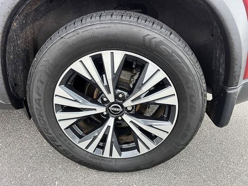Certified 2023 Nissan Rogue SV w/ SV Premium B Package FWD image 10