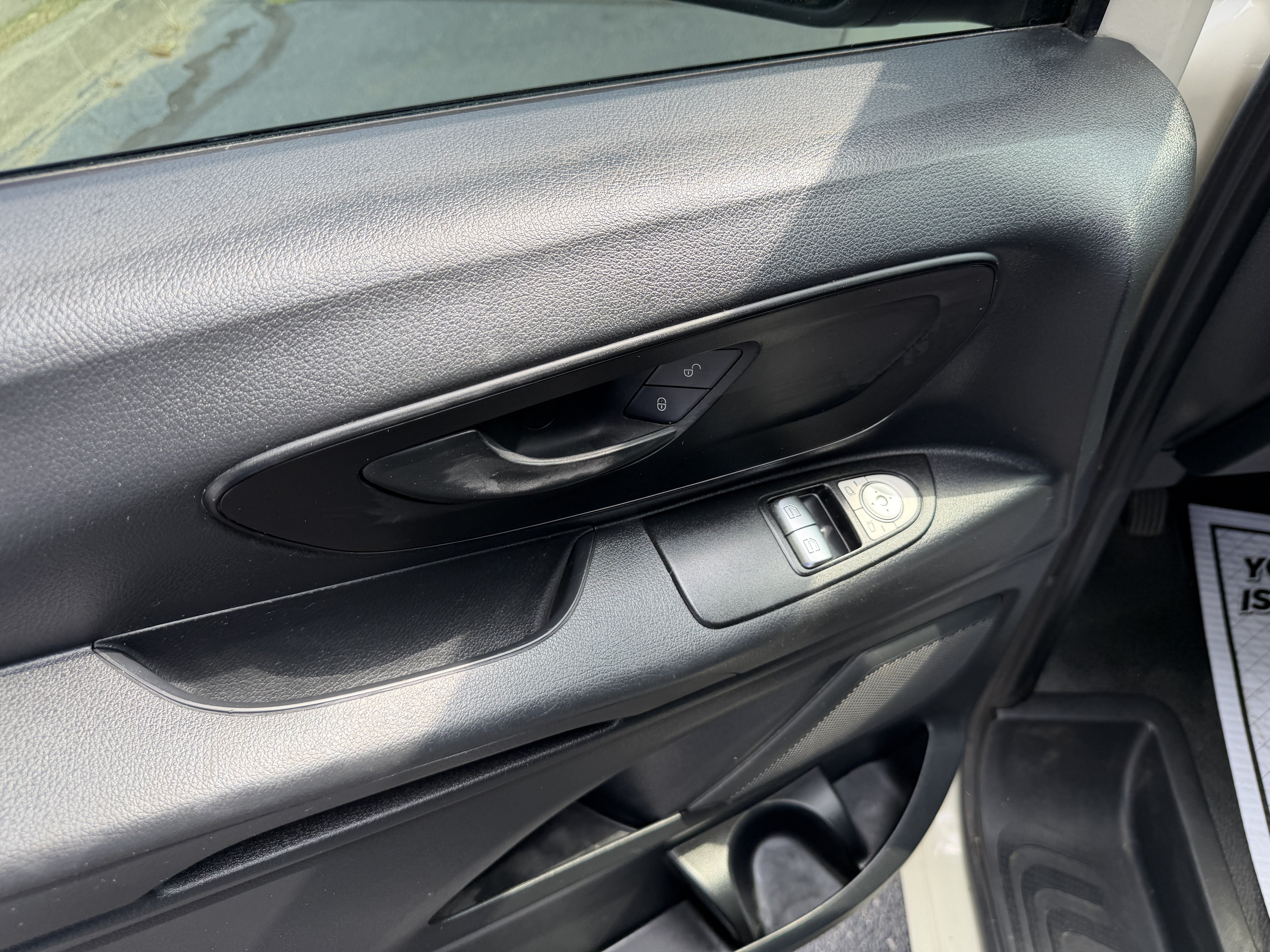 Used 2020 Mercedes-Benz Metris image 10