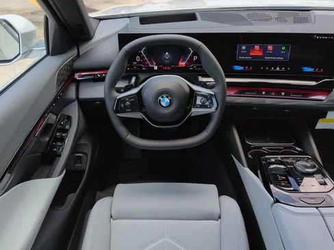 New 2027 BMW 530i RWD image 16
