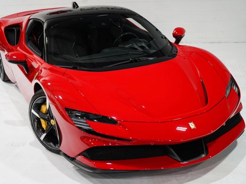 Used 2022 Ferrari SF90 Stradale AWD/4WD image 27