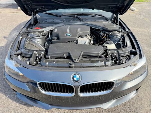 Used 2013 BMW 328i xDrive Sedan AWD/4WD image 21