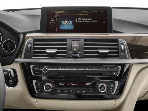 Used 2018 BMW 340i xDrive Sedan w/ Premium Package AWD/4WD image 13