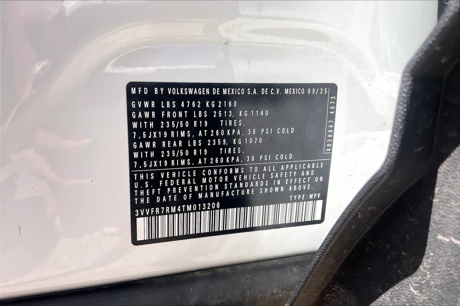 Used 2026 Volkswagen Tiguan SE FWD image 34