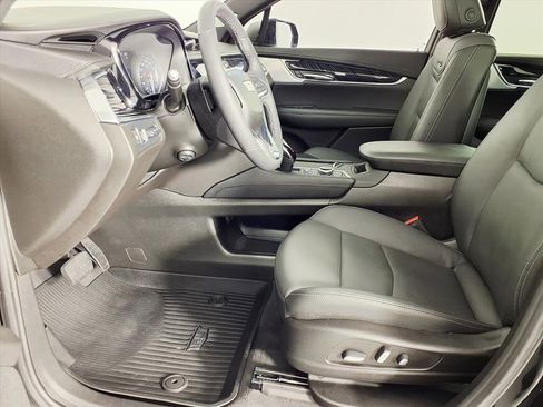 Certified 2024 Cadillac XT6 Premium Luxury w/ Technology Package image 16