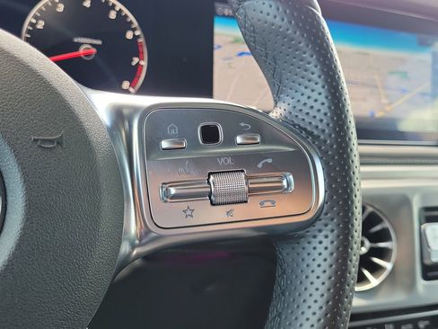 Used 2024 Mercedes-Benz G 550 image 33