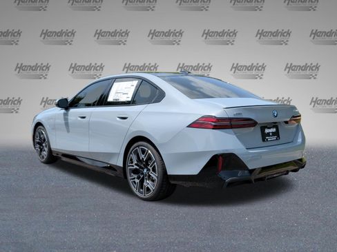 New 2027 BMW 550e xDrive AWD/4WD image 9