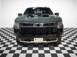 New 2026 Chevrolet Silverado 1500 ZR2 w/ Dark Appearance Package video 3