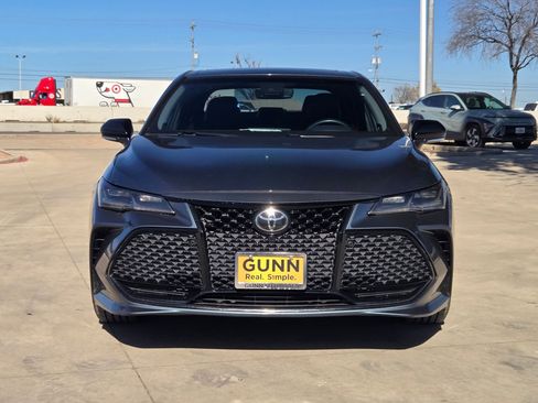 Used 2022 Toyota Avalon Touring image 8