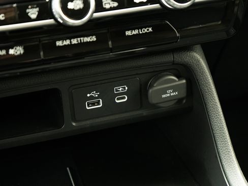 Certified 2025 Honda Pilot Elite image 34