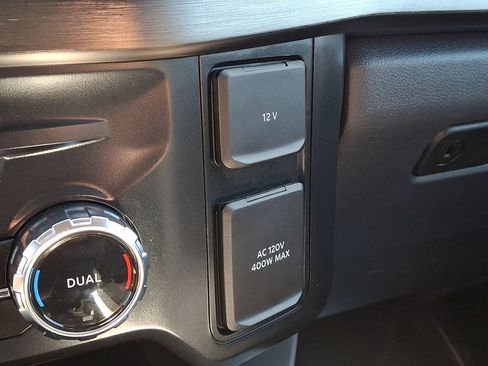 Used 2024 Ford F250 Lariat w/ Lariat Ultimate Package AWD/4WD image 25