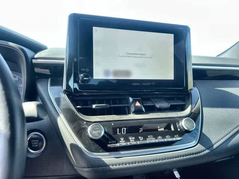 Used 2024 Toyota Corolla SE w/ SE Premium Package image 18