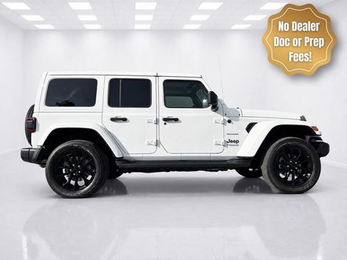 Used 2022 Jeep Wrangler Unlimited Sahara w/ Cold Weather Group AWD/4WD image 1