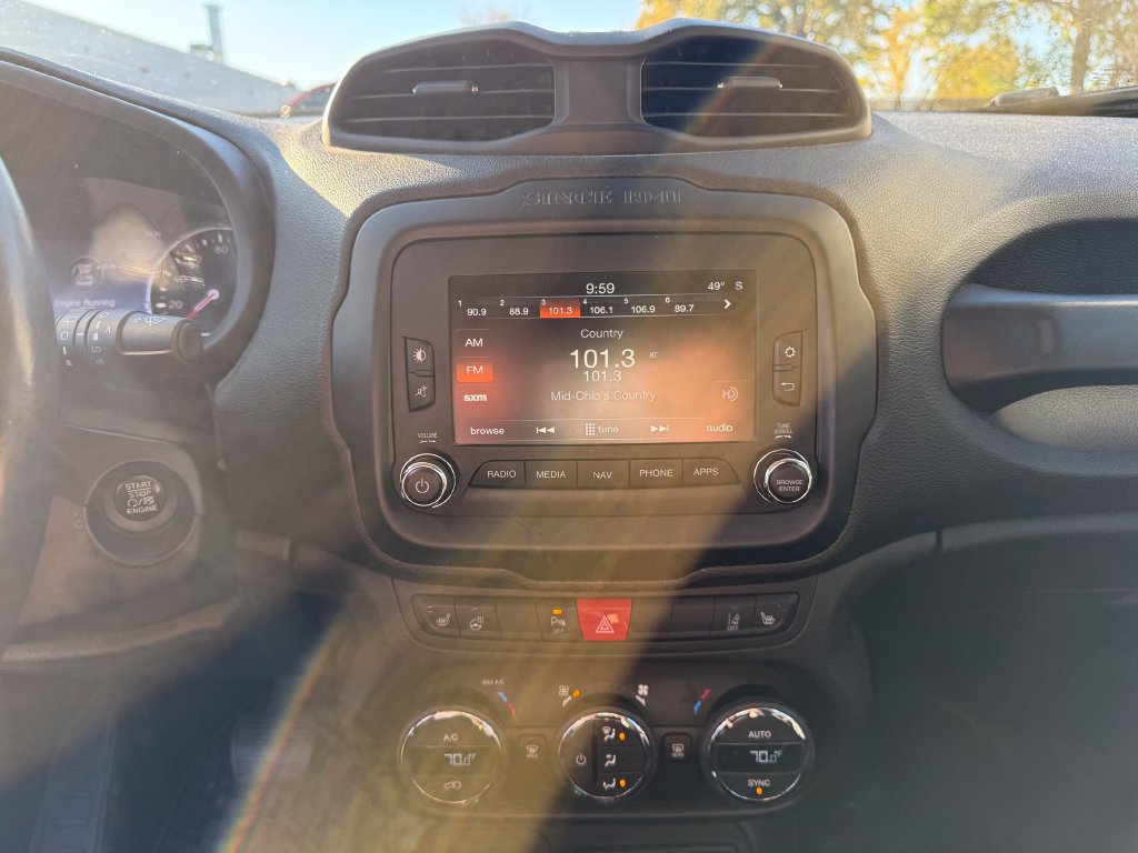 Used 2017 Jeep Renegade Altitude AWD/4WD image 16