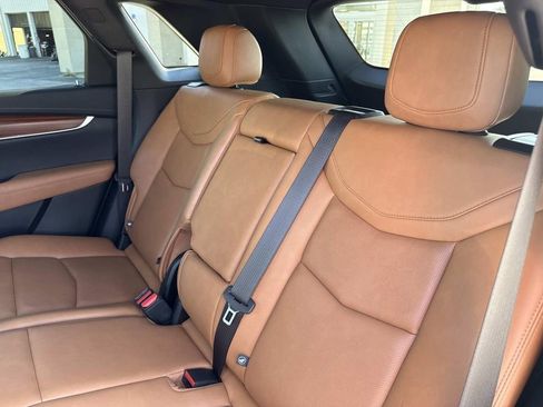 Certified 2022 Cadillac XT5 Premium Luxury w/ Technology Package image 13