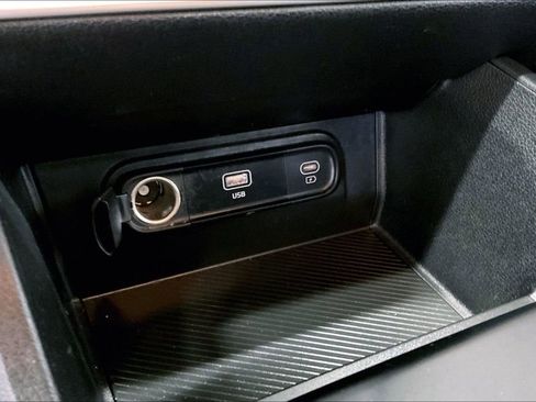 Used 2024 Kia Sportage LX image 12