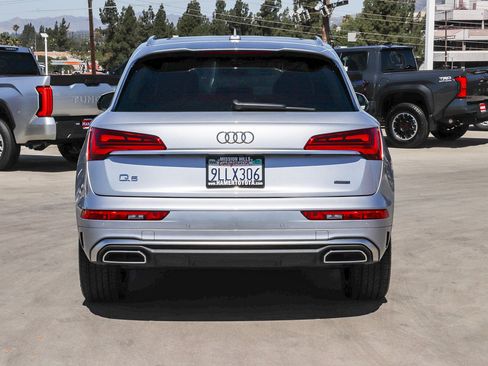 Used 2022 Audi Q5 e Premium Plus w/ Premium Plus Package AWD/4WD image 6