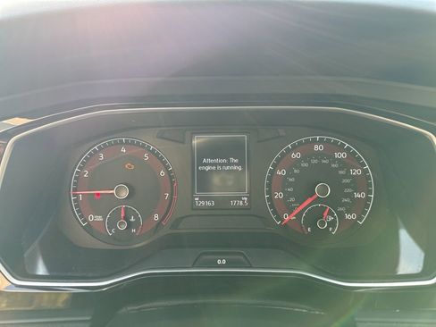 Used 2020 Volkswagen Jetta R-Line w/ R-Line Cold Weather Package image 6