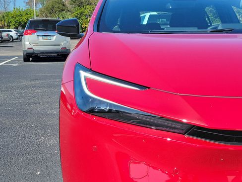 Used 2026 Toyota Prius XLE image 7