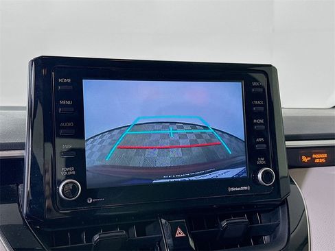 Used 2022 Toyota Corolla LE image 23