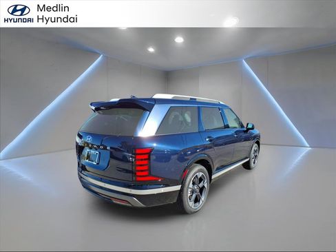 New 2026 Hyundai Palisade Limited image 3