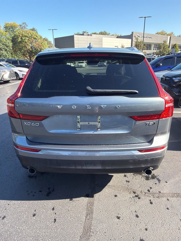 Used 2020 Volvo XC60 T5 Momentum w/ Protection Package AWD/4WD image 7
