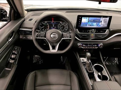 New 2025 Nissan Altima 2.5 SR w/ SR Premium Package image 20