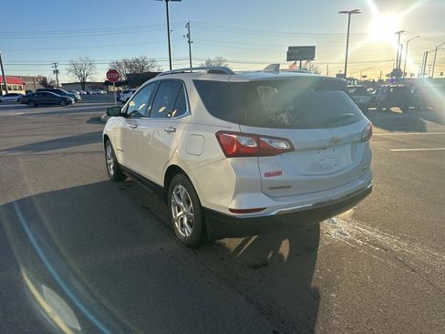 Used 2018 Chevrolet Equinox Premier image 4