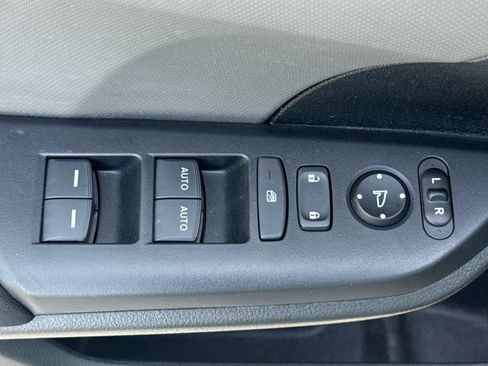 Used 2019 Honda Civic LX image 14