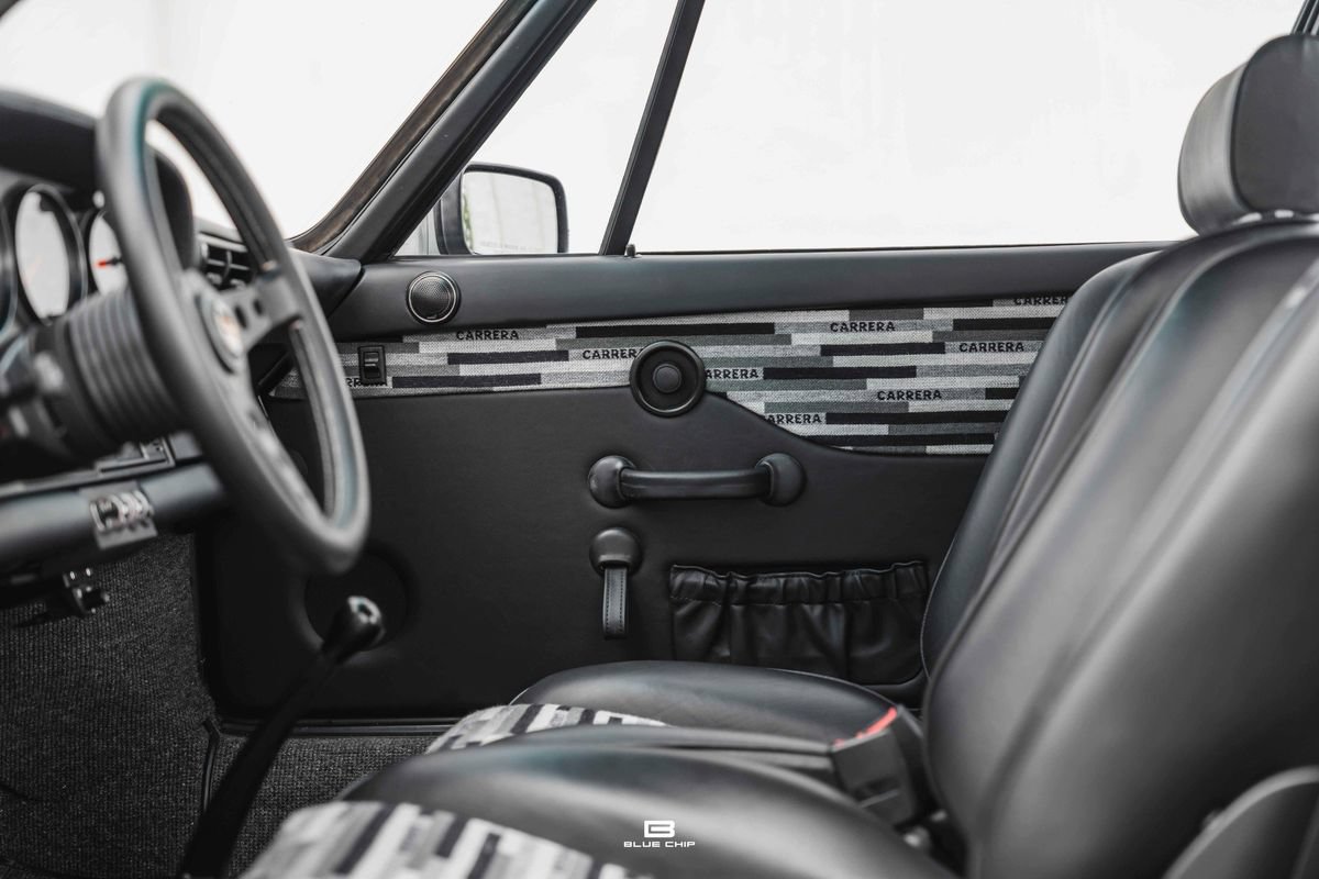 Used 1989 Porsche 911 Carrera RWD image 15