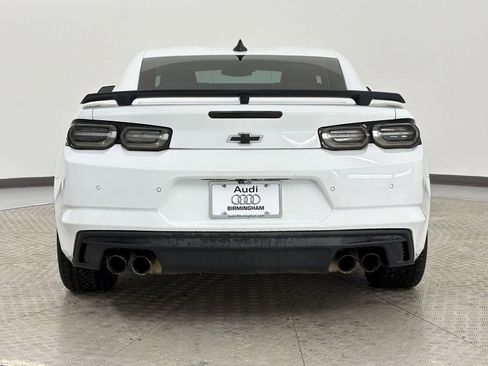Used 2019 Chevrolet Camaro LT image 10