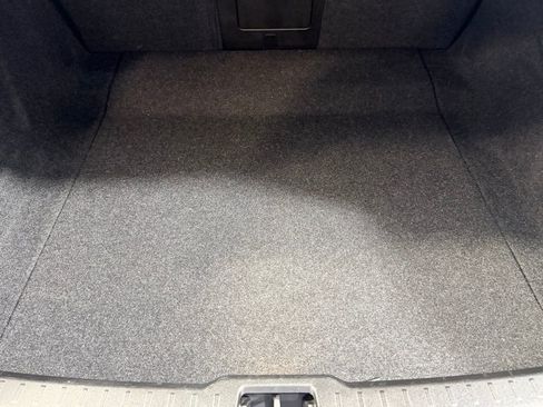 Used 2022 Volvo S60 B5 Momentum image 27